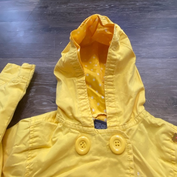 US Polo Assn Yellow Jacket with Hood Polka Dots Inside Children’s Size 5 - Picture 4 of 12
